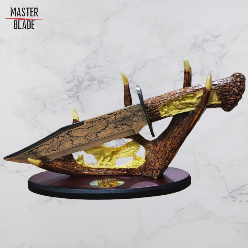 סכין פנטזיה - Eagle Knife Antler Stand