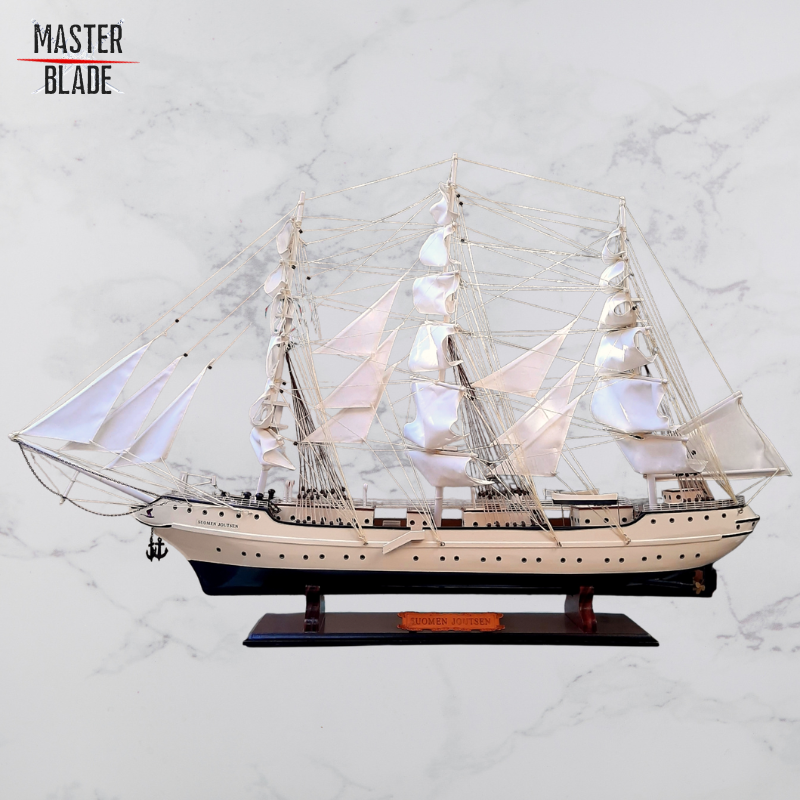 ספינת מפרשים - Sailing Ship