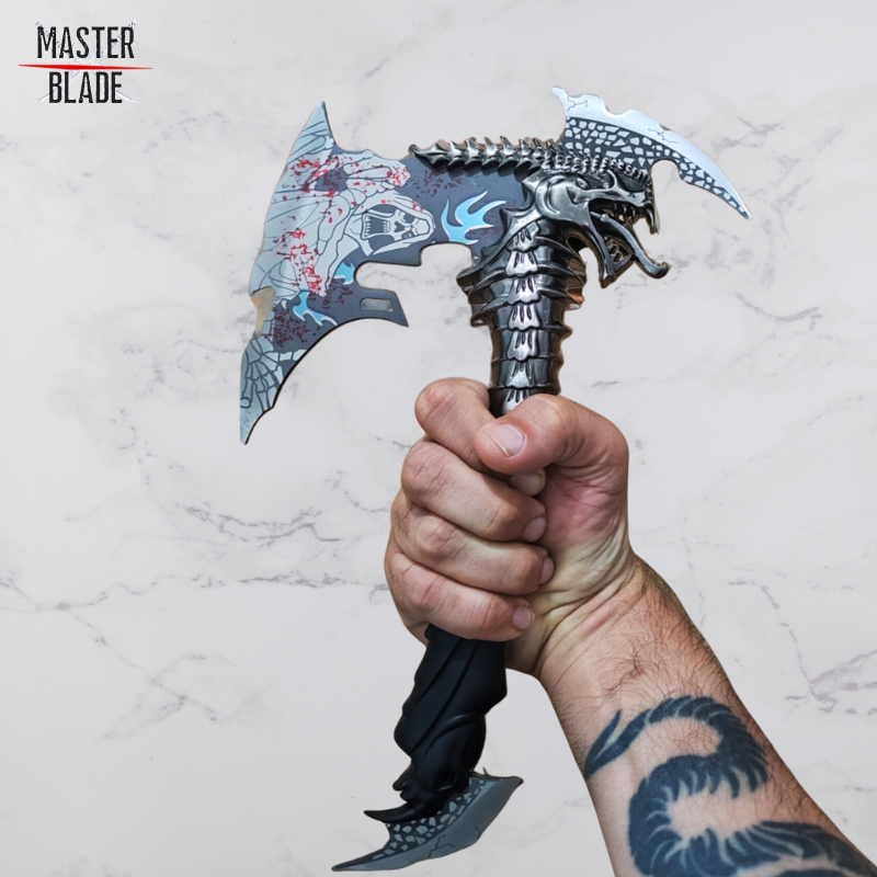 גרזן פנטזיה - Axe with Darkness Design